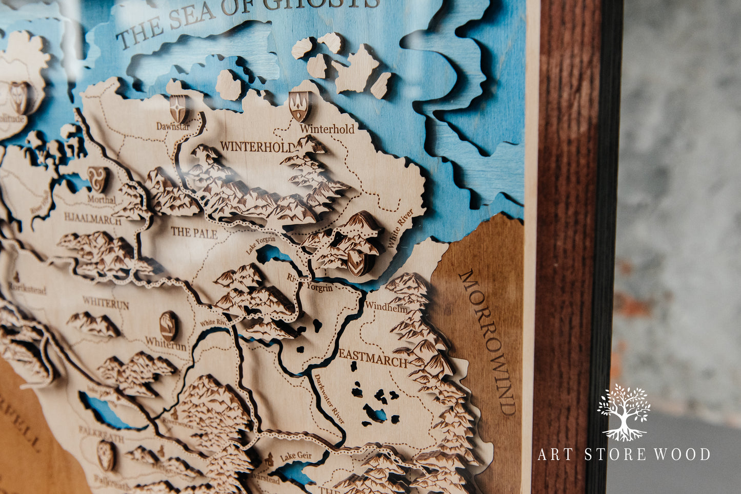 Wooden fantasy map of Skyrim for gamer room wall décor