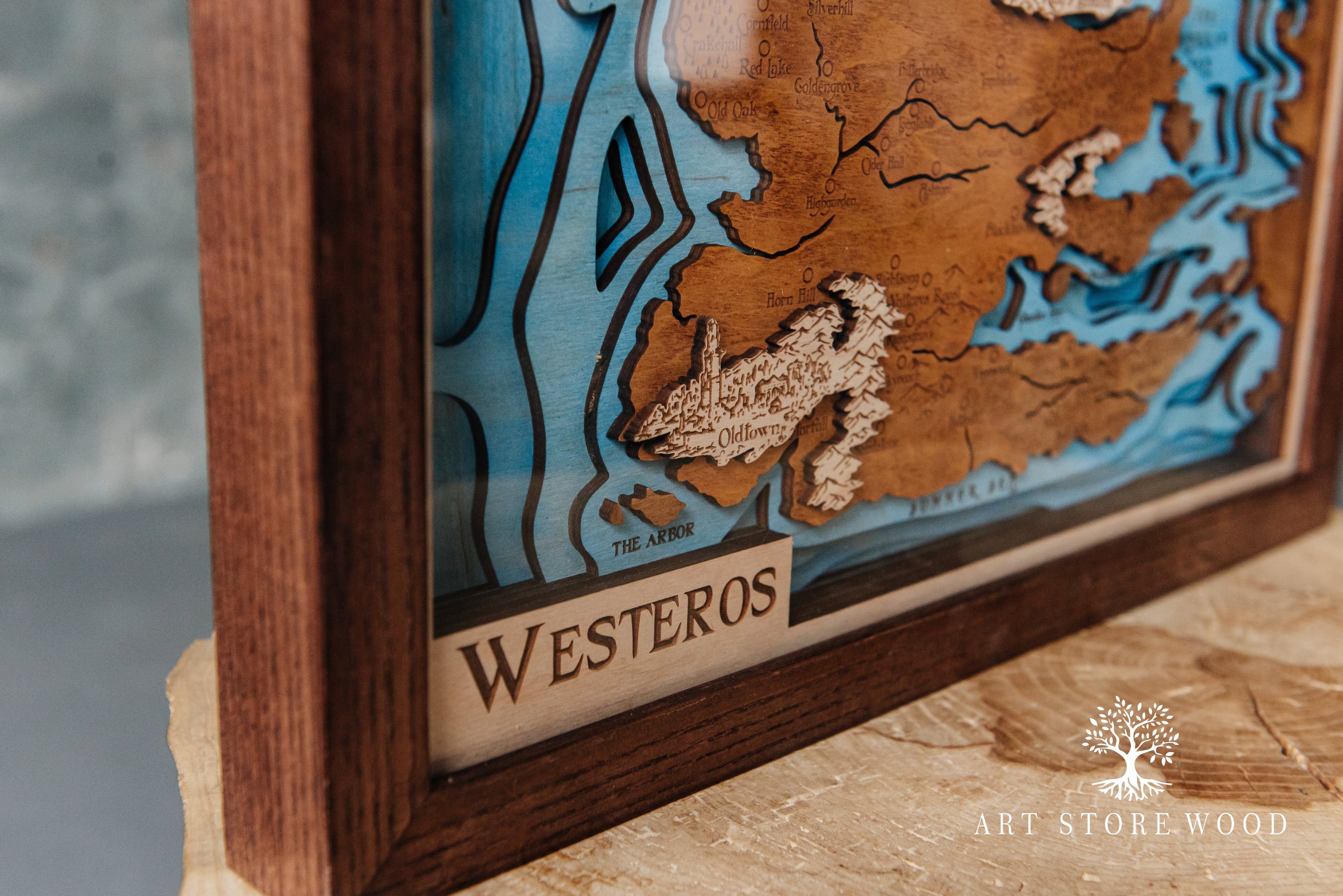 Side view showing multilayer depth of Westeros wood map